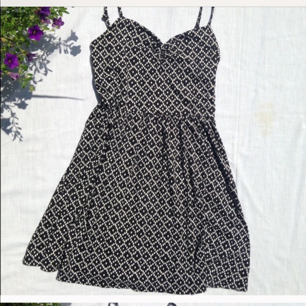 Black and white Ann Taylor Loft sundress